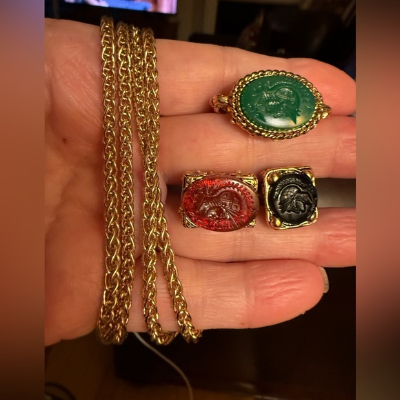 Kenneth Jay Lane (KJL) Gold Rope Chain Necklace with Bold Intaglios - Picture 11 of 11